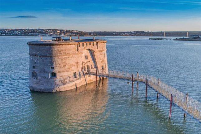 Ferry House Pembroke Dock Exterior foto